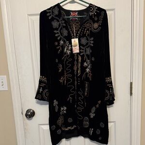 Johnny Was velvet XS Black Embroidered Tunic Dress NWT